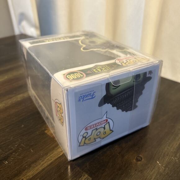 Funko POP Movies: Elphaba - Wicked - 1696- BOX IS IN A PROJECTIVE OUTTER CASE - Picture 9 of 9
